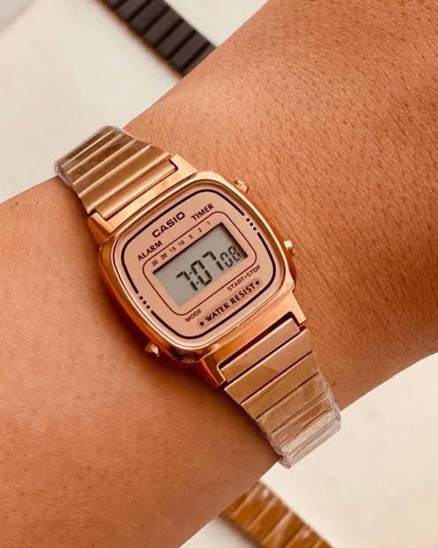 CASIO-670-SMALL-DAIL ROSE GOLD